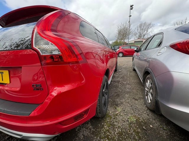 Volvo XC60 D5 R-design Se Suv P17LPT Red #3