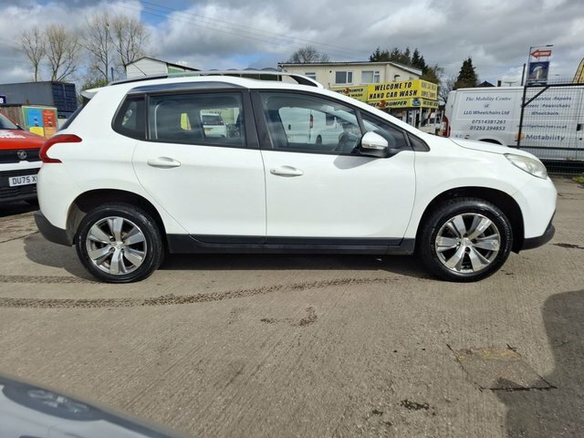 Peugeot e-2008 E-hdi Active Suv White #6
