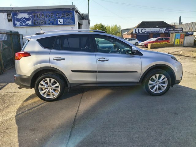 Toyota Rav 4 D-cat Invincible Suv MK13KMX Silver #2
