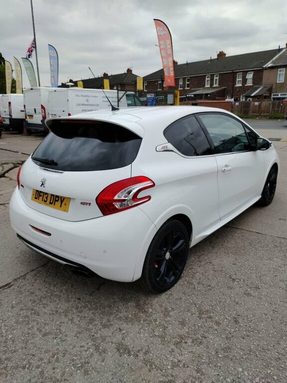 Peugeot 208 Thp Gti Hatchback White #6