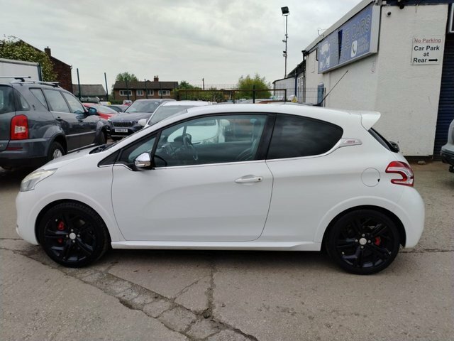Peugeot 208 Thp Gti Hatchback White #5