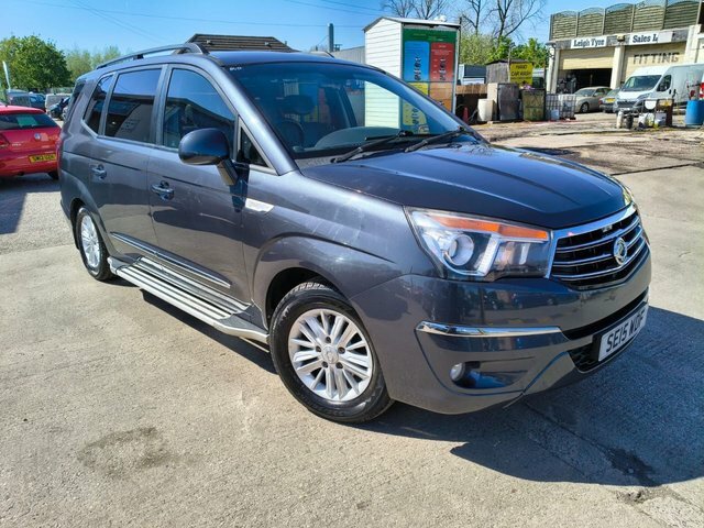 SsangYong Turismo E-xdi Es Mpv Grey