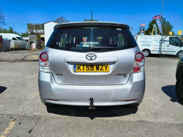 Toyota Verso 1.8 V-matic Tr Silver #5