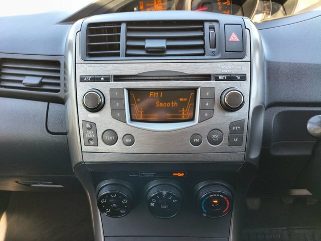 Toyota Verso 1.8 V-matic Tr Silver #15