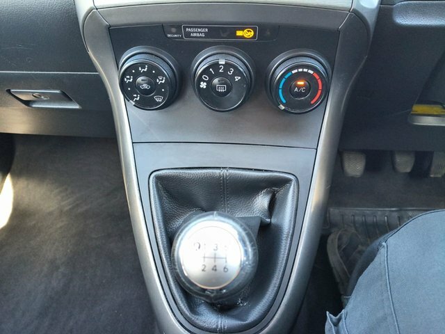 Toyota Verso 1.8 V-matic Tr Silver #16
