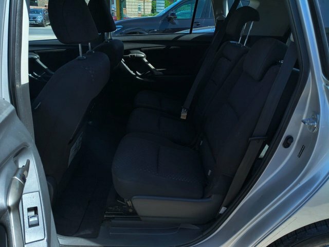 Toyota Verso 1.8 V-matic Tr Silver #29