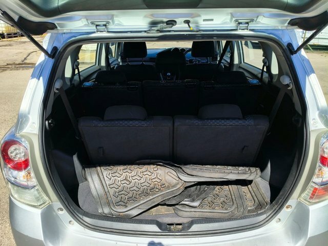 Toyota Verso 1.8 V-matic Tr Silver #8