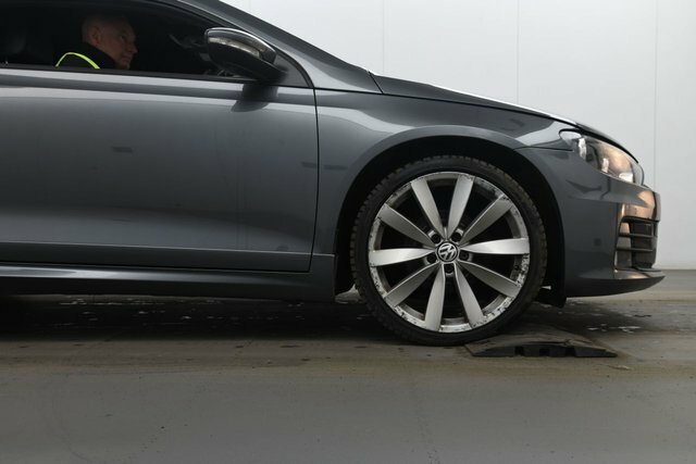 Volkswagen Scirocco Tdi Bluemotion Tech R-line LM16WBL Grey #6
