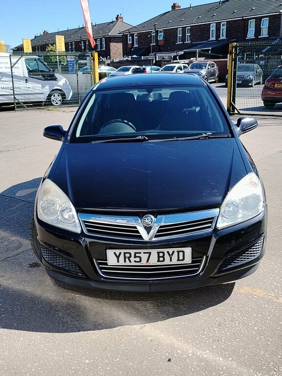 Vauxhall Astra 16V Energy Hatchback Black