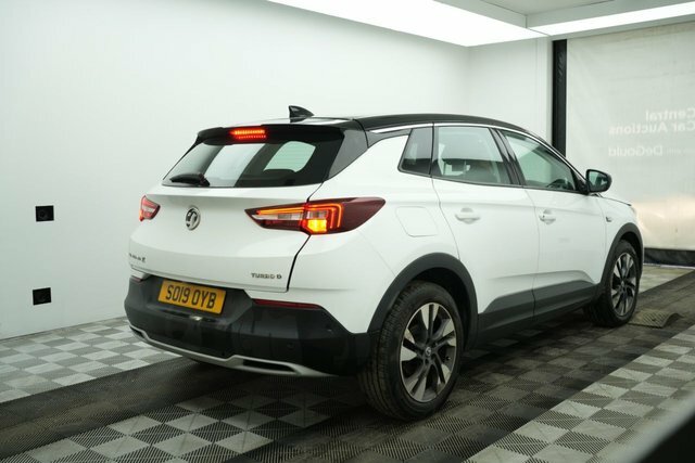 Vauxhall Grandland X Turbo D Sport Nav SO19OYB White #2