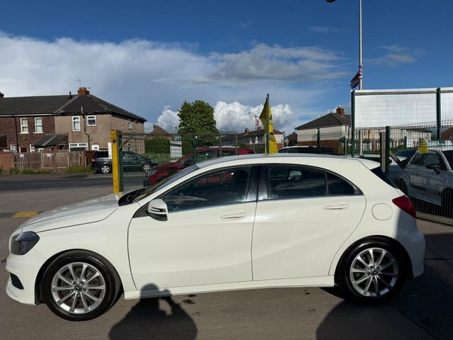 Mercedes-Benz A Class A180 Cdi Blueefficiency Amg LL13WBF White #6