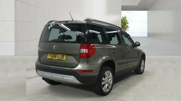 Skoda Yeti Tdi Se L Outdoor FG66UDS Green #4