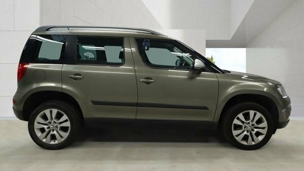 Skoda Yeti Tdi Se L Outdoor FG66UDS Green #5