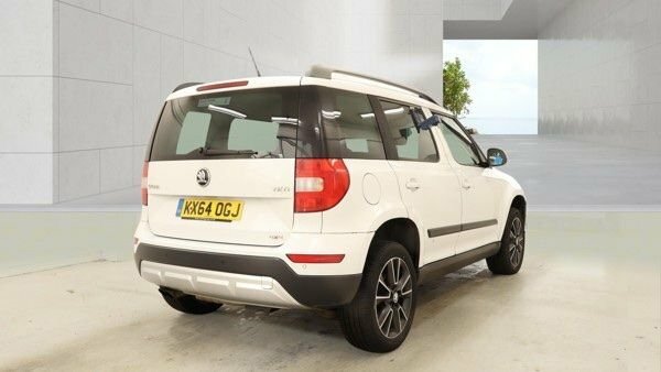 Skoda Yeti Tdi Elegance Outdoor KX64OGJ White #4