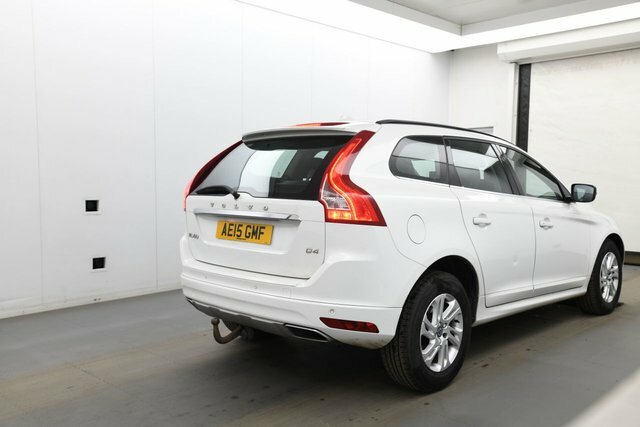Volvo XC60 Estate AE15GMF White #4