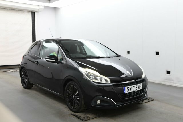 Peugeot 208 Puretech Black Edition Hatchback Black