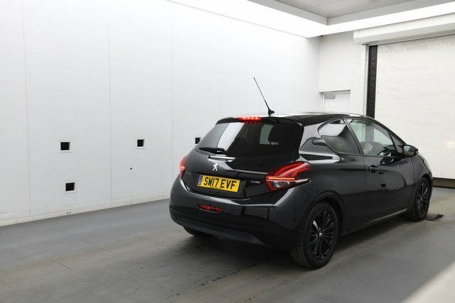Peugeot 208 Puretech Black Edition Hatchback SW17EVF Black #2