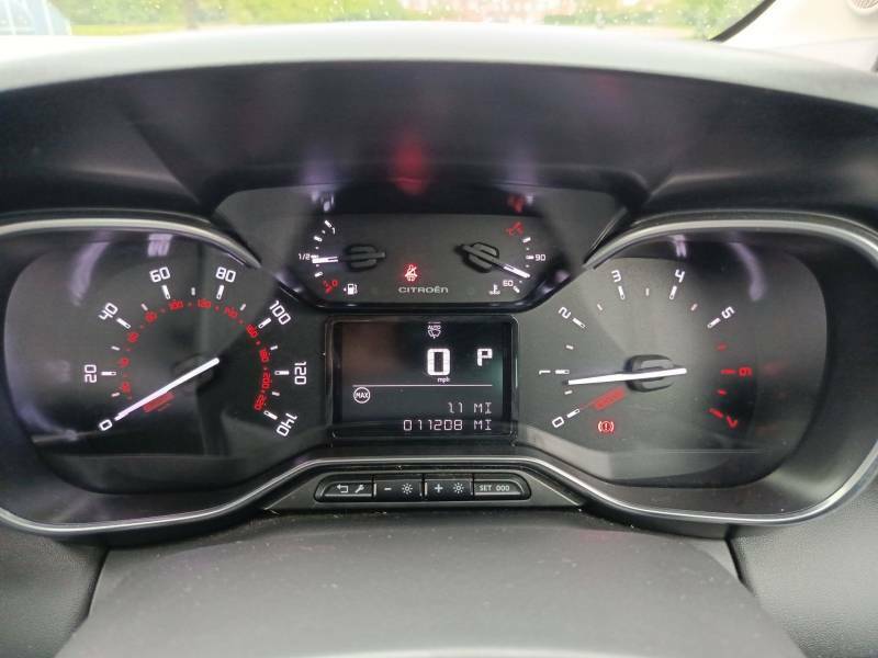 Citroen C3 Aircross 1.2 Puretech Shine Plus Suv Eat6 Euro 6 HG23KVR White #2