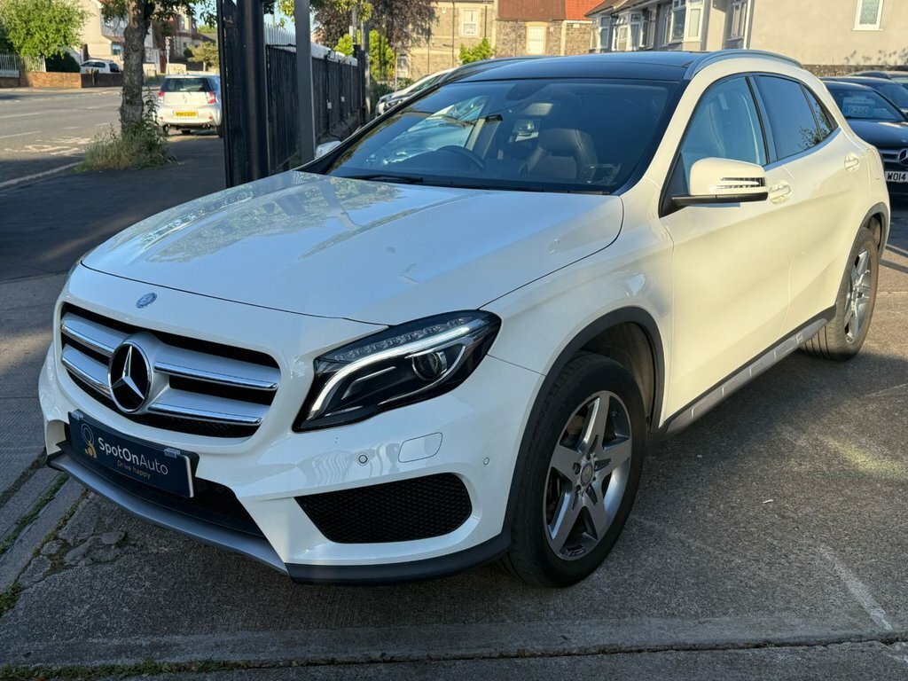Mercedes-Benz GLA Class Gla250 Amg Line Suv KE65YUA White #2