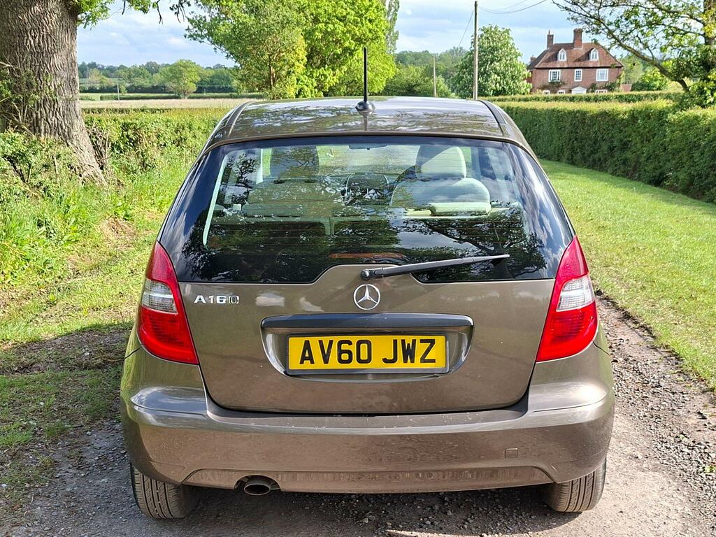 Mercedes-Benz A Class 1.5 A160 Blueefficiency Classic Se Brown #2