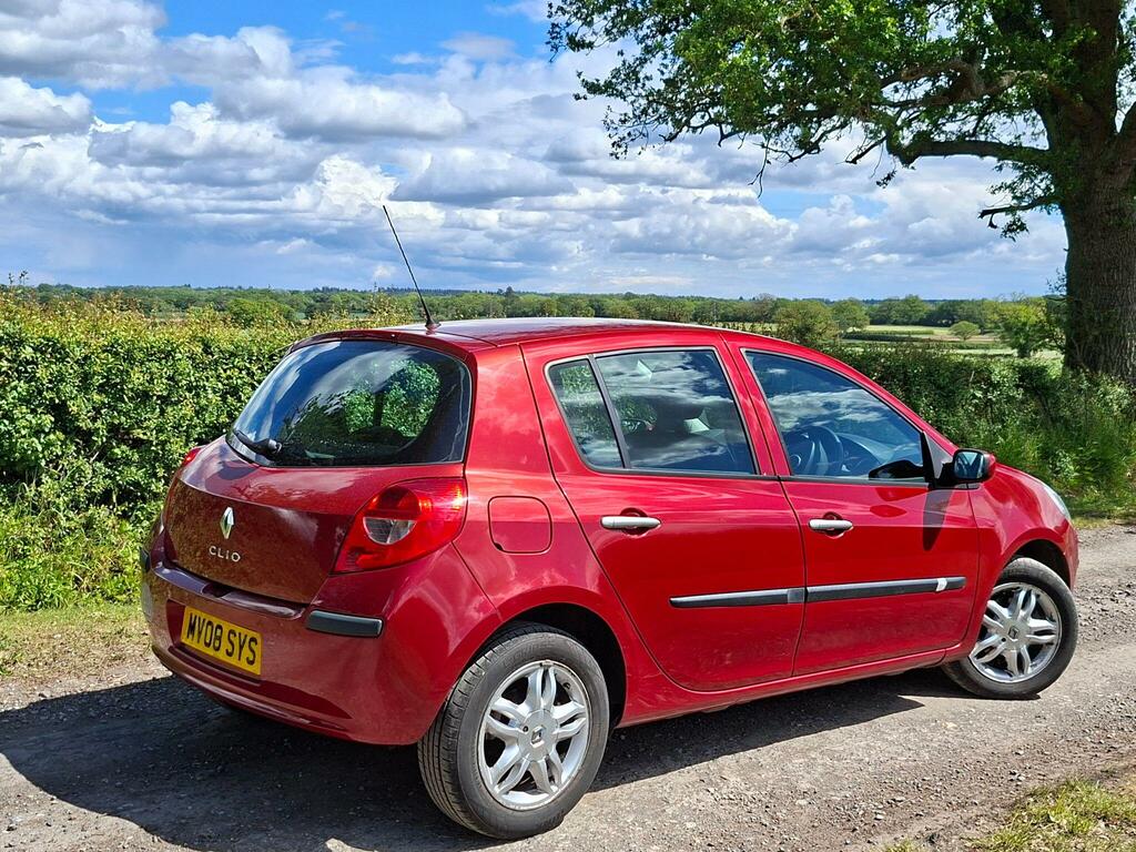 Renault Clio 1.6 Vvt Expression Red #3