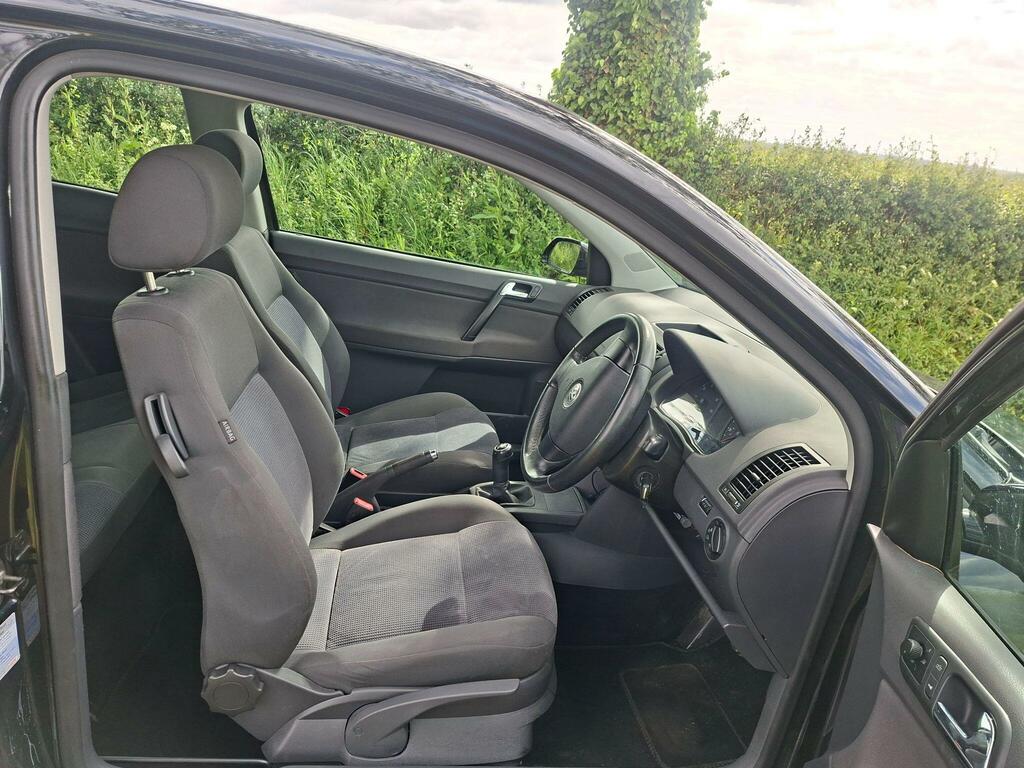 Volkswagen Polo 1.4 Se Black #6