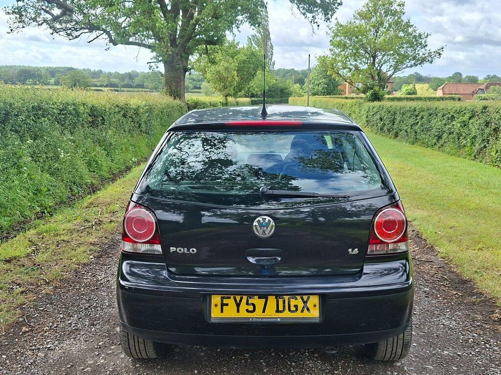 Volkswagen Polo 1.4 Se Black #2