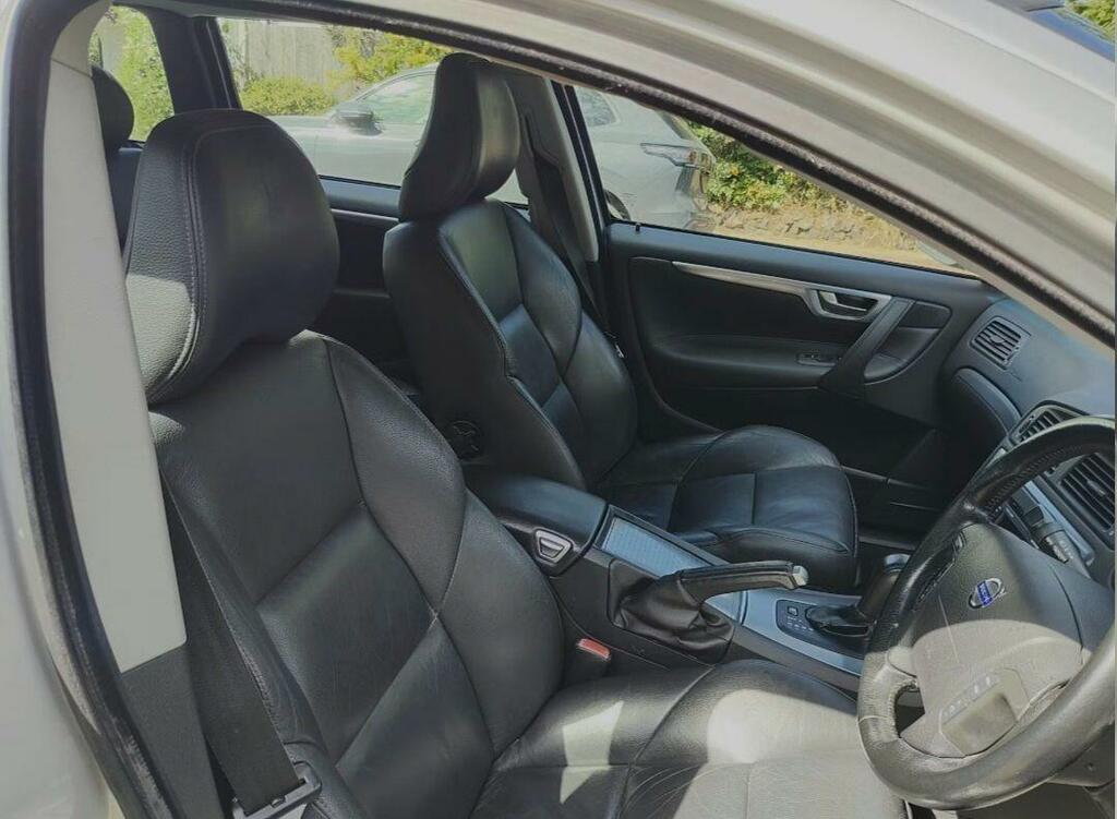 Volvo V70 2.4 L Se 170Bhp Blue #5