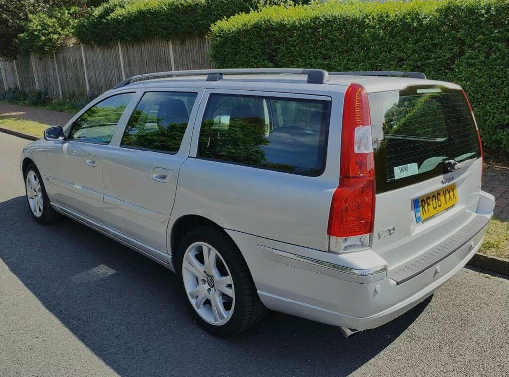 Volvo V70 2.4 L Se 170Bhp Blue #4