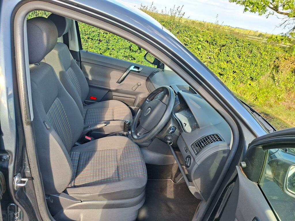 Volkswagen Polo 1.2 E Grey #6