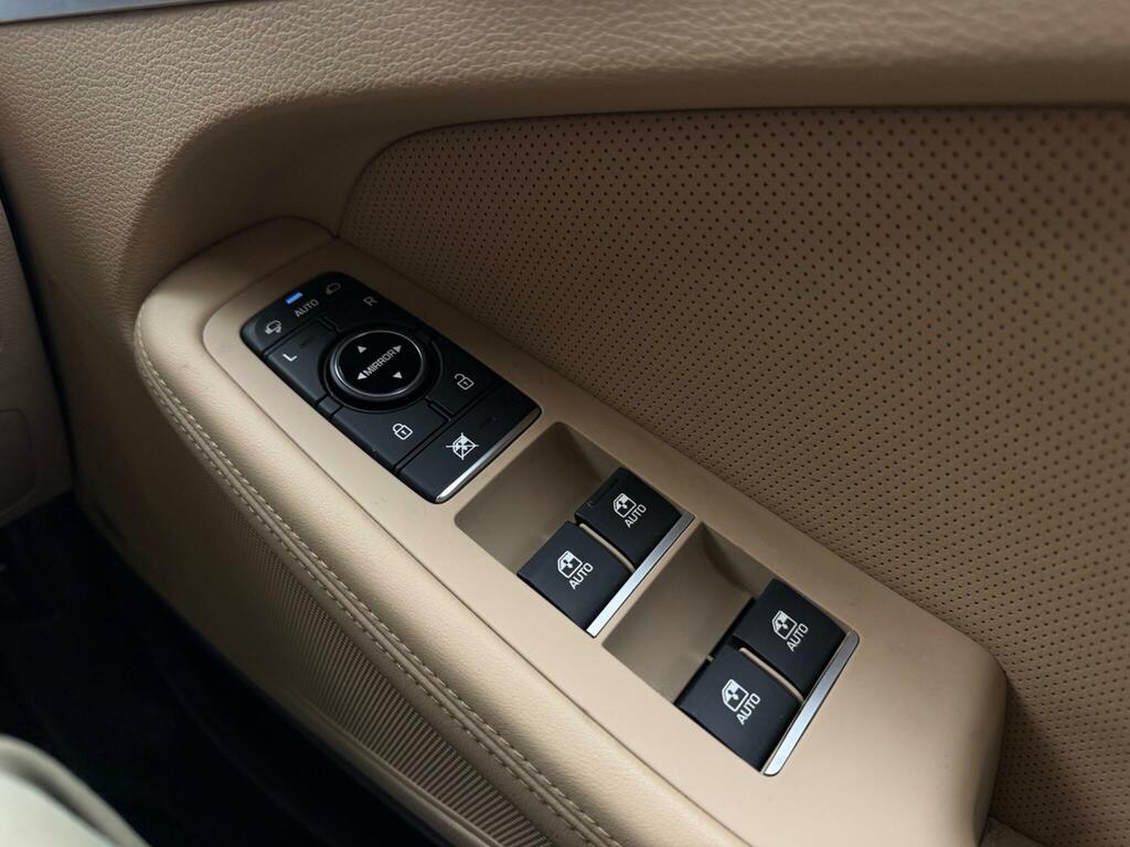 Hyundai Genesis  Black #27