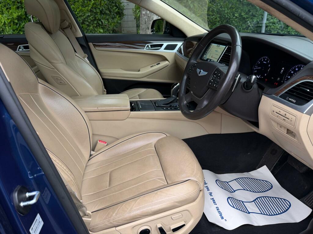 Hyundai Genesis  Black #13