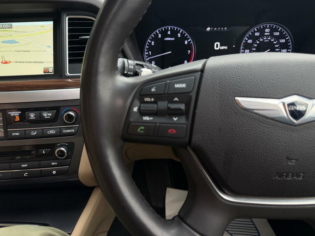 Hyundai Genesis  Black #18