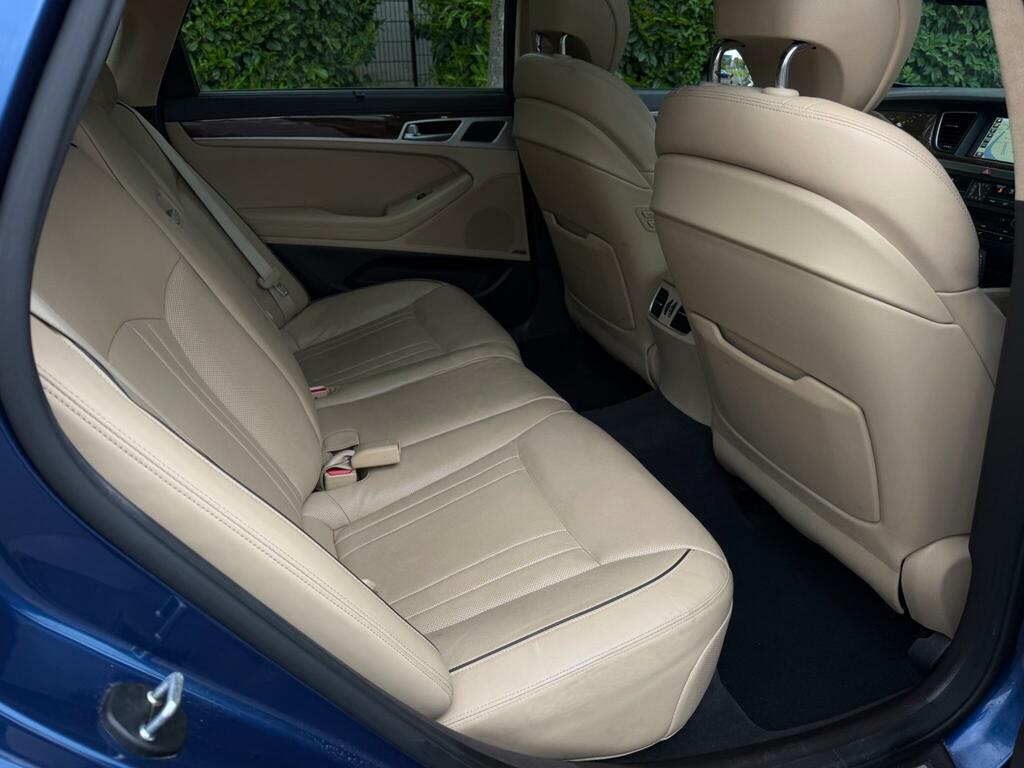Hyundai Genesis  Black #15