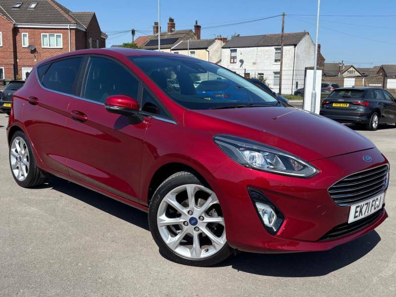 Ford Fiesta 1.0 Ecoboost Hybrid Mhev 125 Titanium X - 2021 Red