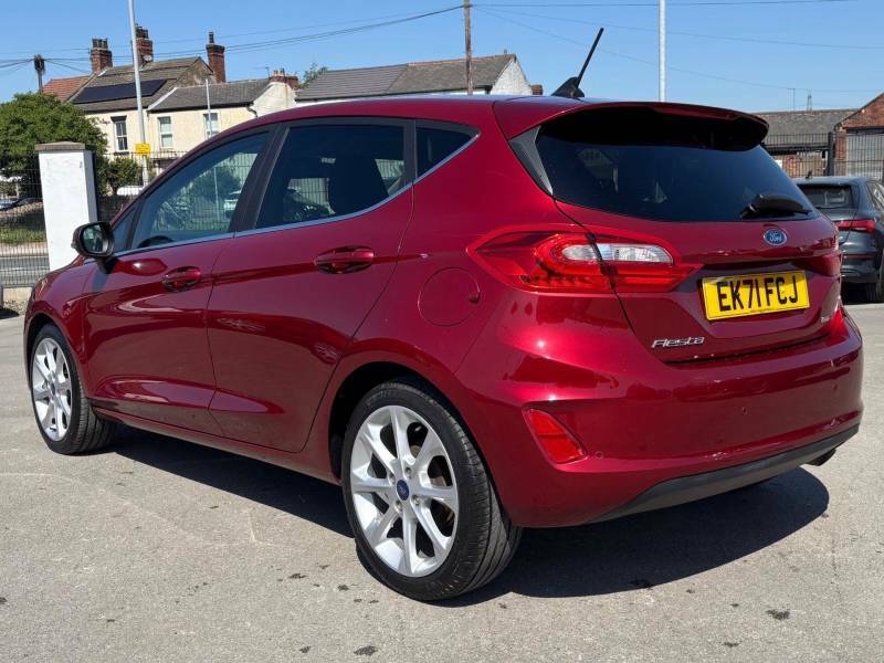 Ford Fiesta 1.0 Ecoboost Hybrid Mhev 125 Titanium X - 2021 EK71FCJ Red #5