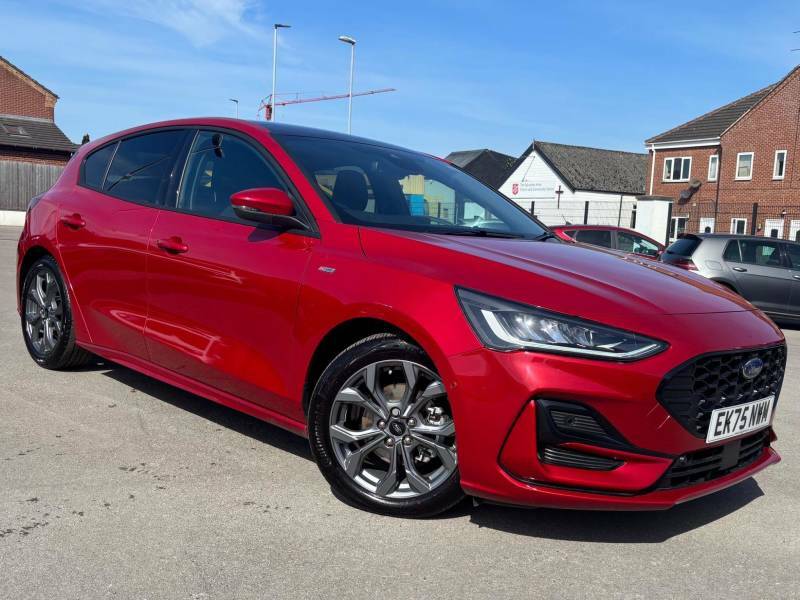 Ford Focus 1.0 Ecoboost Hybrid Mhev St-line - 2025 75 Red