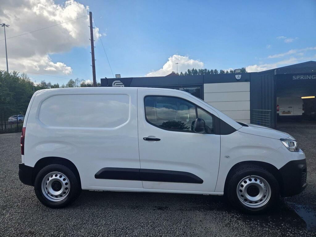 Citroen Berlingo Panel Van 1.5 Bluehdi 1000 Worker M Swb Euro 6 NA69KUJ White #3