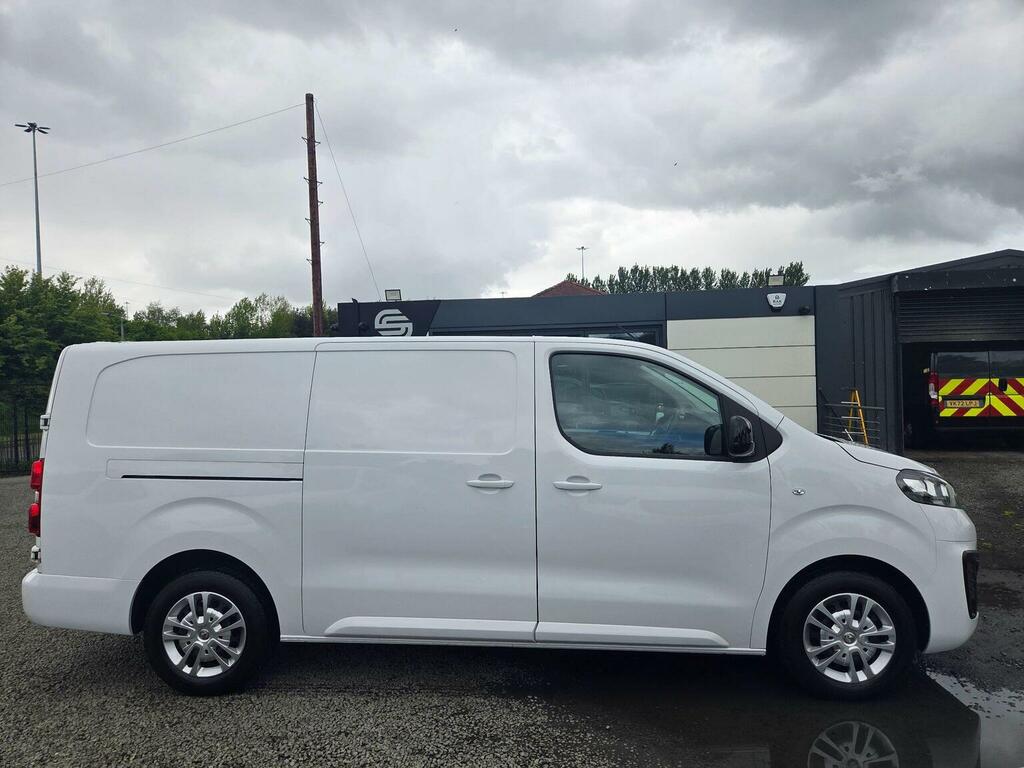 Vauxhall Vivaro Panel Van 1.5 Turbo D 2900 Sportive L2 H1 Euro 6 DS72YTF White #3