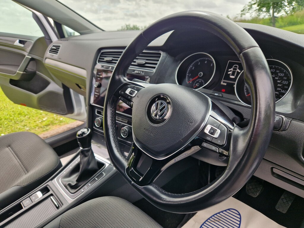 Volkswagen Golf Match Tsi Evo VX69ZJK #4