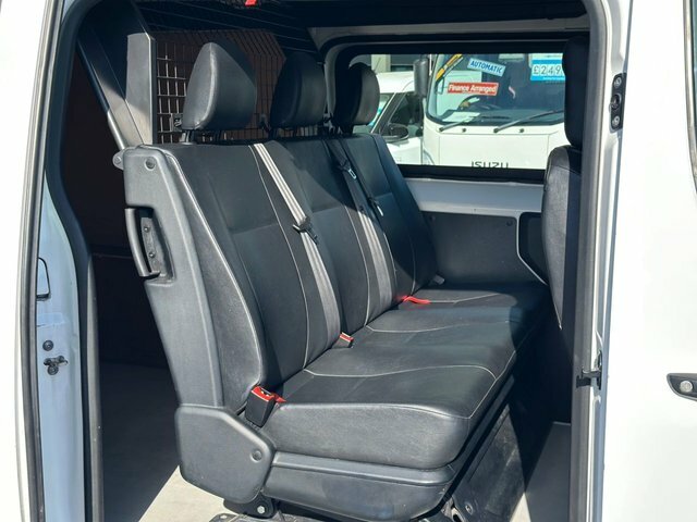 Vauxhall Vivaro Seat 2.0 Turbo D DN70YBO White #2