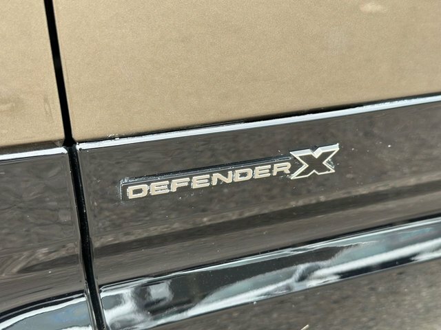 Land Rover Defender 90 90 Defender Black #60