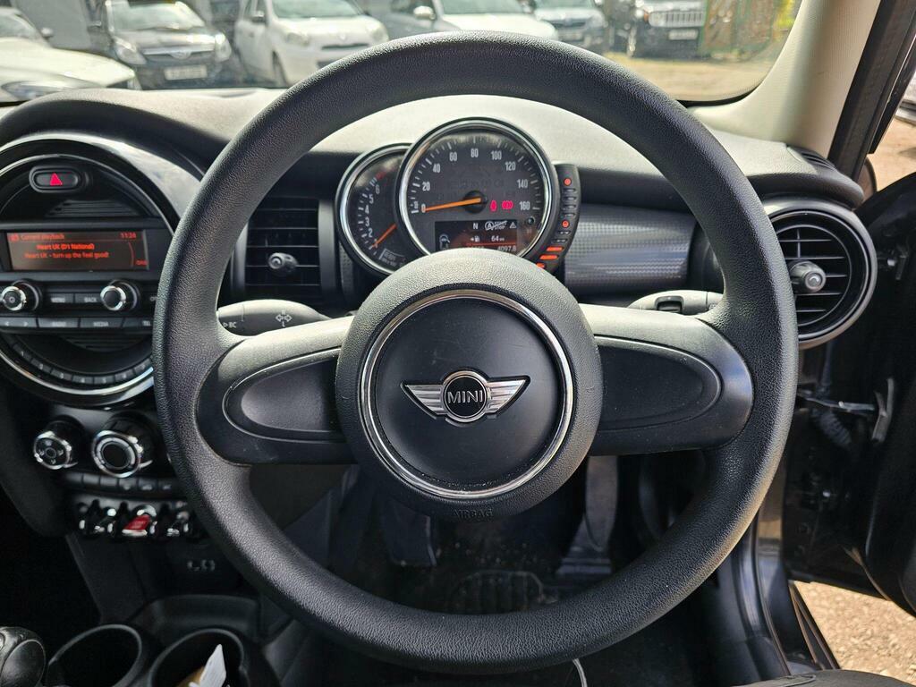 Mini Hatch 1.5 Cooper Euro 6 Ss YH66TVZ Black #4