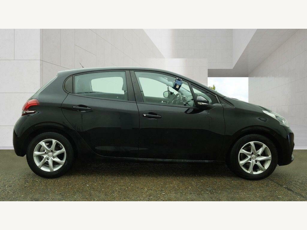 Peugeot 208 1.6 Bluehdi Active Euro 6 KY16LVN Black #5