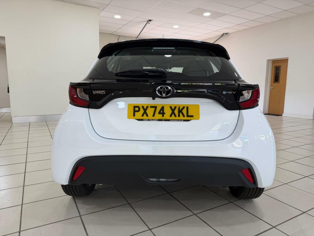 Toyota Yaris 1.5 Vvt-h Icon Hatchback Hybrid E-cvt E White #6