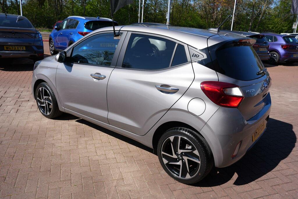 Hyundai I10 1.2 Premium Hatchback Euro 6 Ss MK23OJR Brown #2