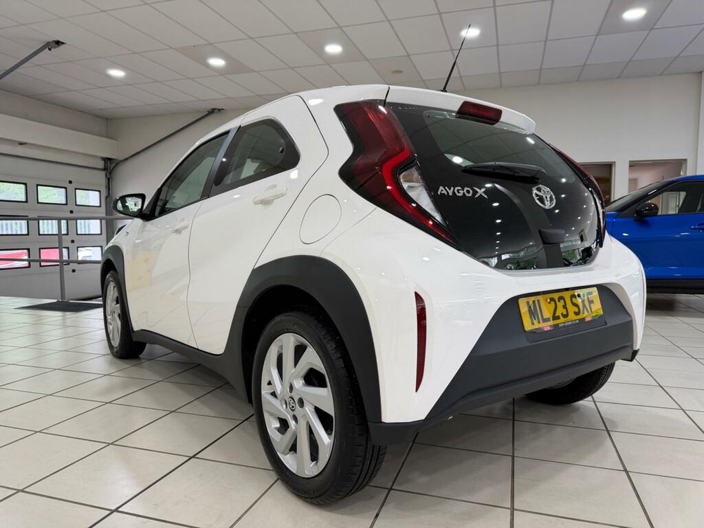 Toyota Aygo X 1.0 Vvt-i Pure Hatchback X-shift Euro 6 ML23SXF White #4