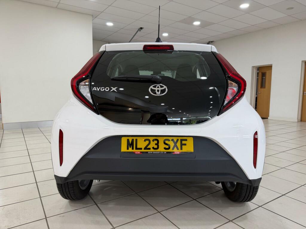 Toyota Aygo X 1.0 Vvt-i Pure Hatchback X-shift Euro 6 ML23SXF White #6