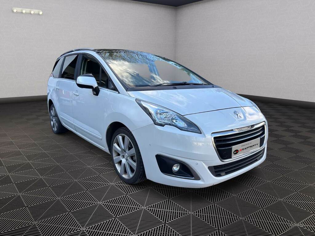 Peugeot 5008 1.6 Hdi Active White