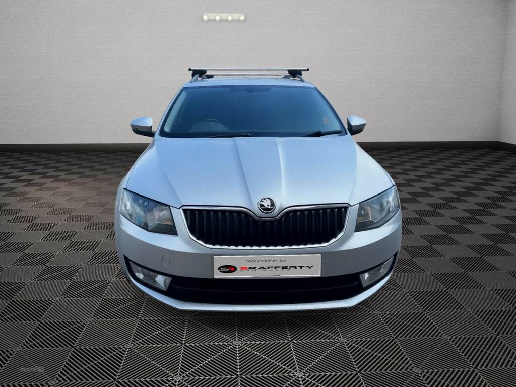 Skoda Octavia 1.6 Tdi Cr 110 Se Dsg Silver #2